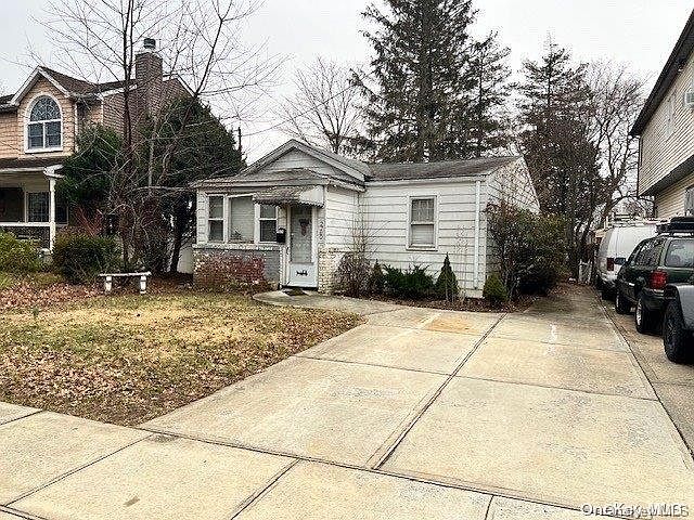 1st image of 2760 Cypress Avenue