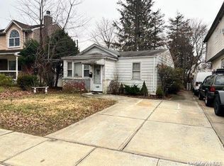 2760 Cypress Ave, East Meadow, NY 11554