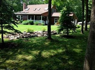 17 Stillman Rd, North Stonington, CT 06359