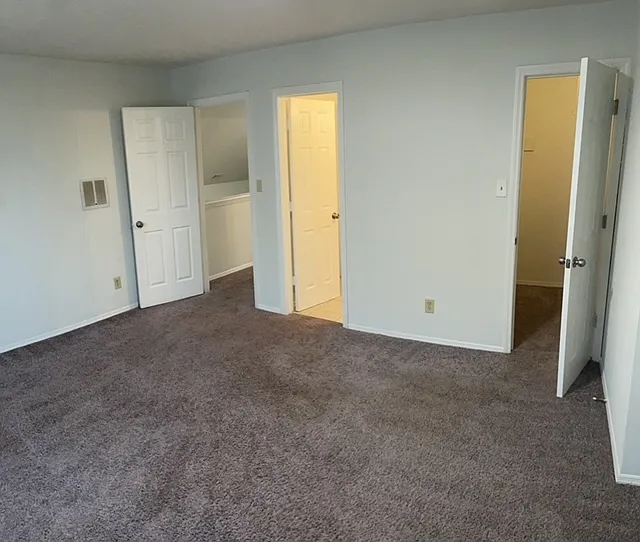 1162 Winston Dr — Photo 3