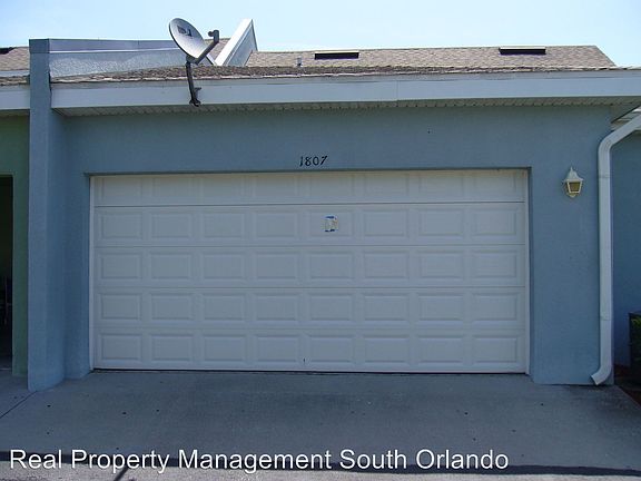 2nd image of 1807 Island Walk Dr