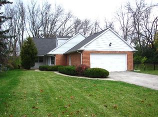 22W210 Glen Valley Dr, Glen Ellyn, IL 60137