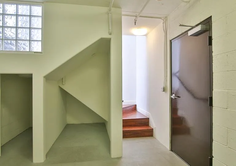 14248 Riverside Dr — Photo 18