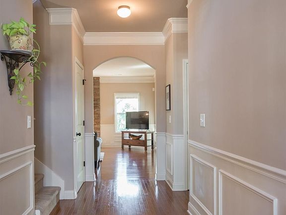 3rd image of 209 Placid Forest Ct