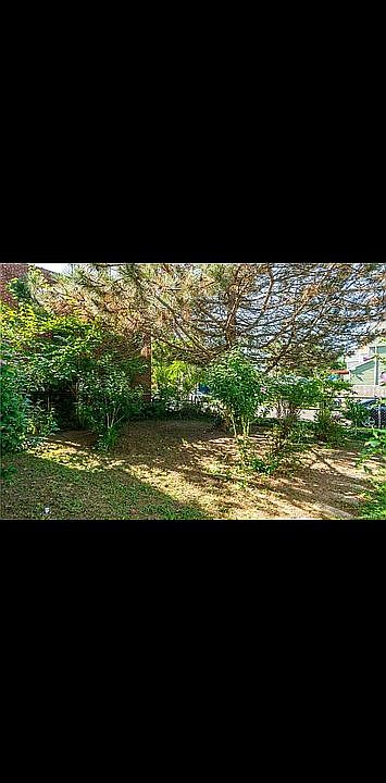 2nd image of 435 Vermont St