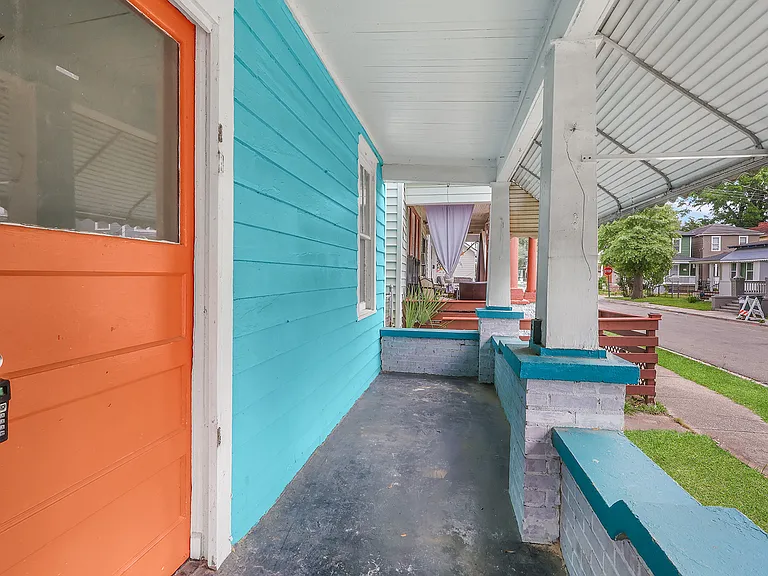 2221 Harden St — Photo 6