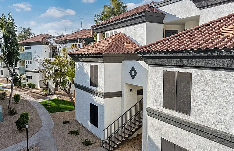 Bella Vista Apartment Homes — Photo 27