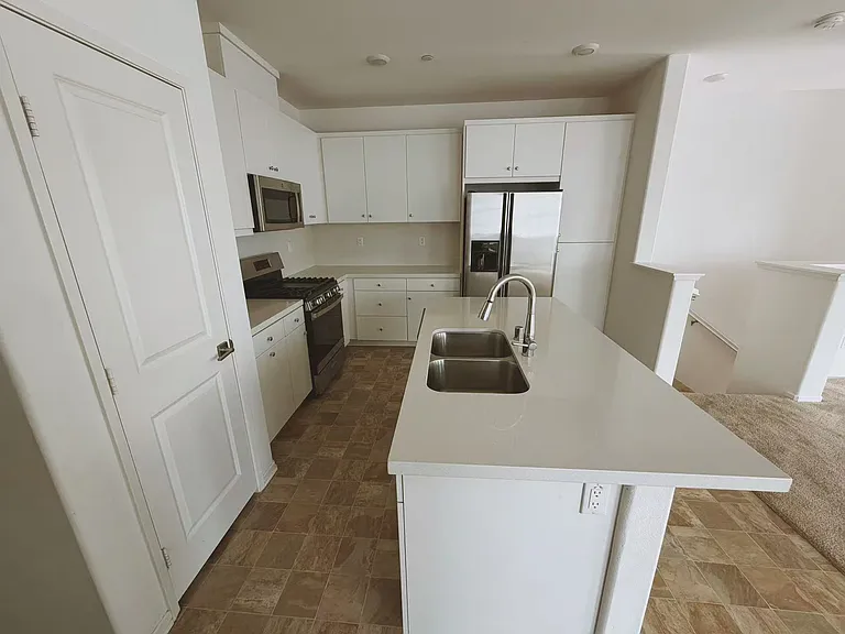 5585 Kate Way #6 — Photo 10