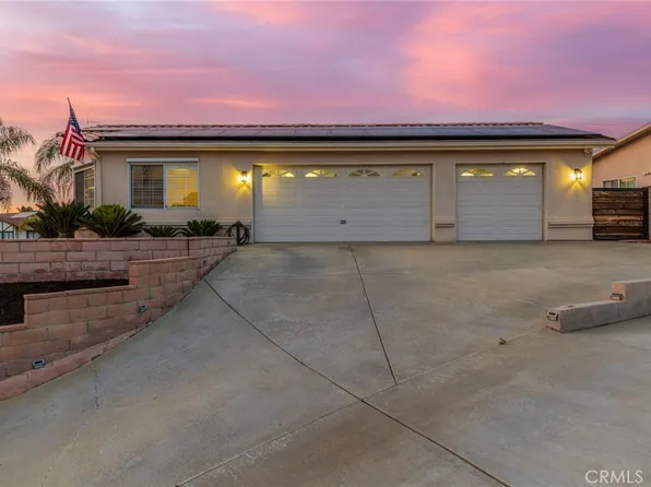 22560 Blue Teal Dr, Canyon Lake, CA 92587