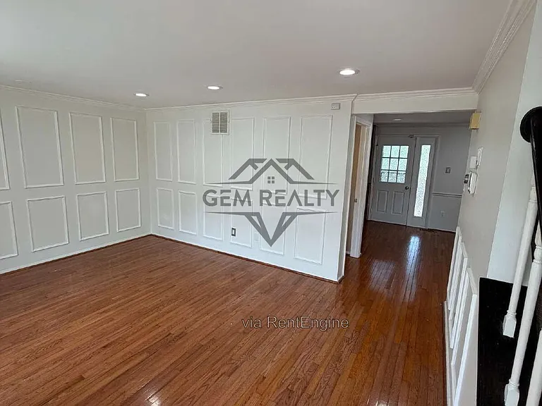 13506 Bentley Cir — Photo 8