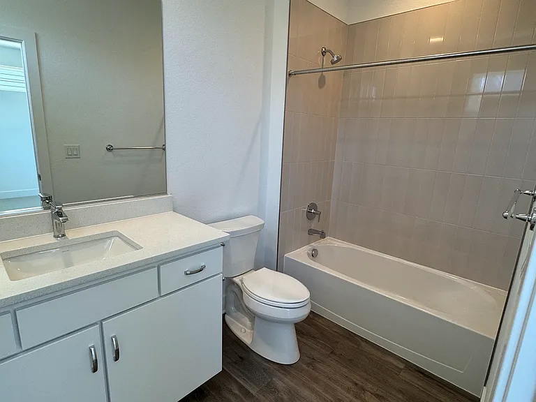 2nd bedroom bathroom