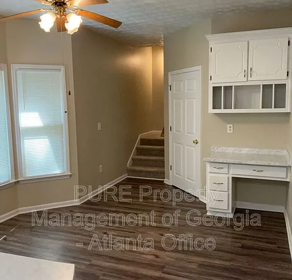 3213 Southridge — Photo 12