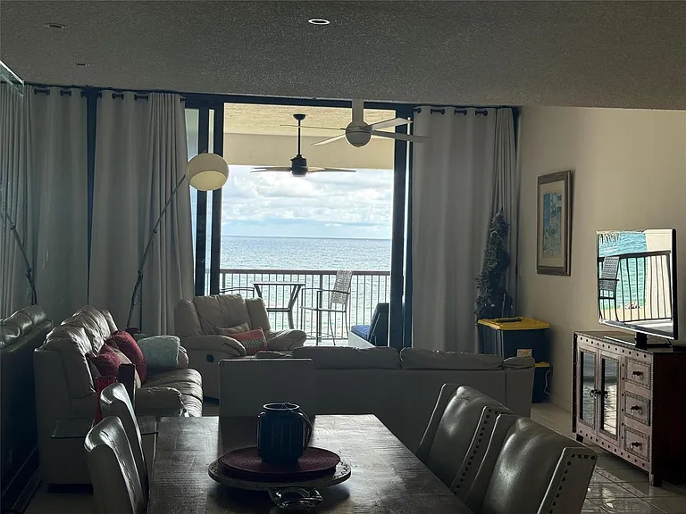 520 N Ocean Blvd #13 — Photo 6