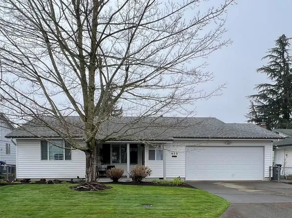 575 N Cascade Dr, Woodburn, OR 97071