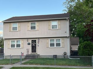 109 Melville St, Springfield, MA 01104