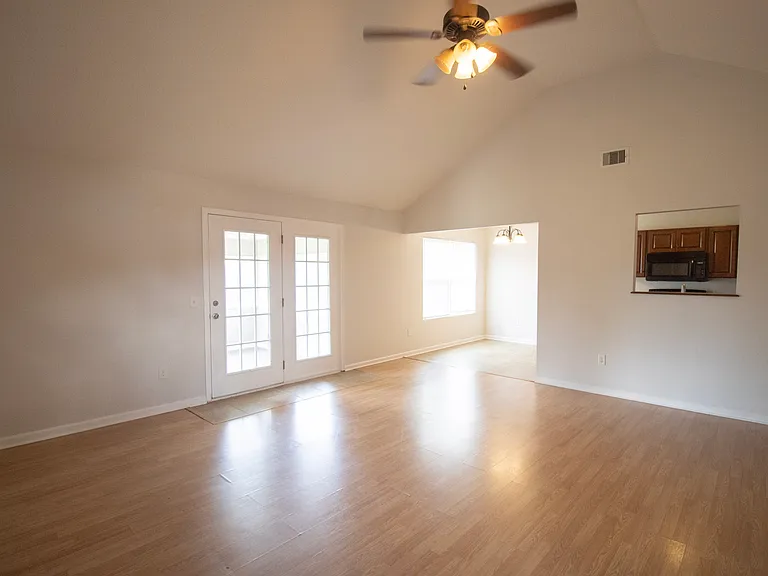 206 N Bridgeport Dr — Photo 11