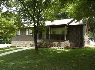 1560 Oak Ln, Bessemer, AL 35023