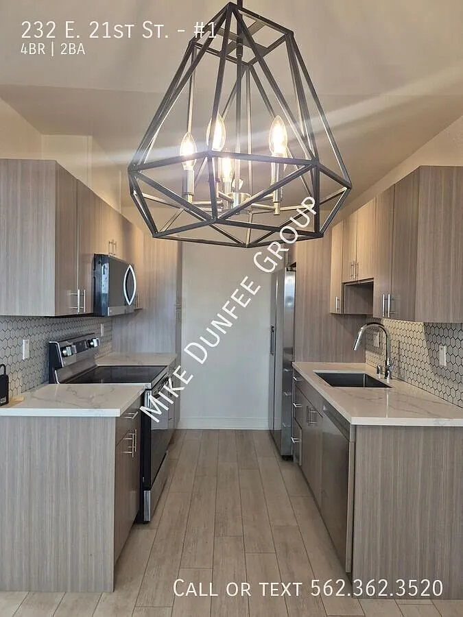 Beautiful 4 Bed 2 Bath with Washer and Dryer ($500.00 off 1st months rent oac*) — Photo 2