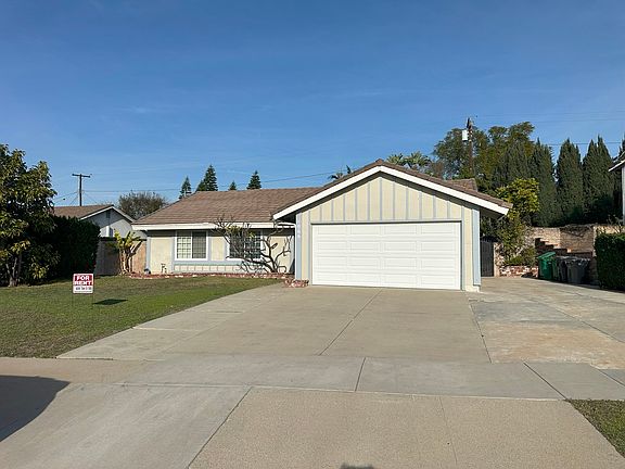 5th image of 1066 Adel Ave