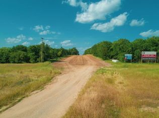 124 Oakmont Dr, Mabank, TX 75147