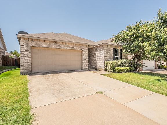 2nd image of 2428 Lohani Ln