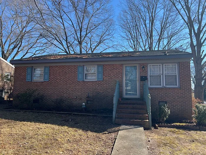1028 Cleveland St — Photo 1