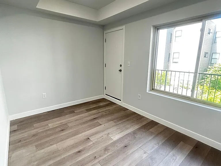 2212 N Marshall St #2 — Photo 4