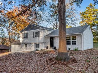 17 Valley Dr, Union, MO 63084