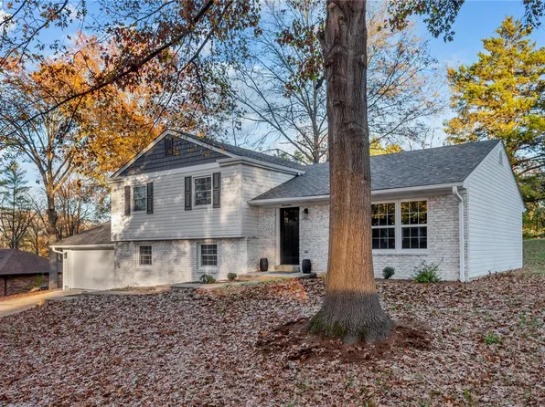 17 Valley Dr, Union, MO 63084