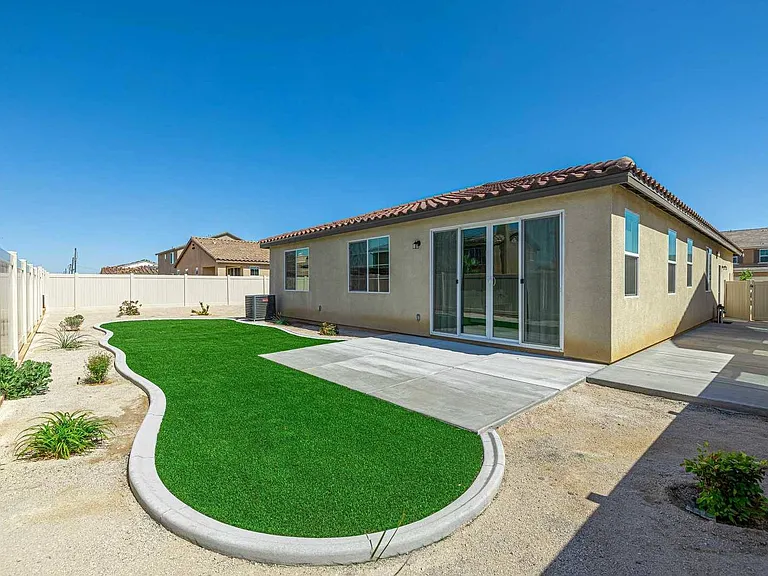 6127 W Avenue J9 — Photo 7
