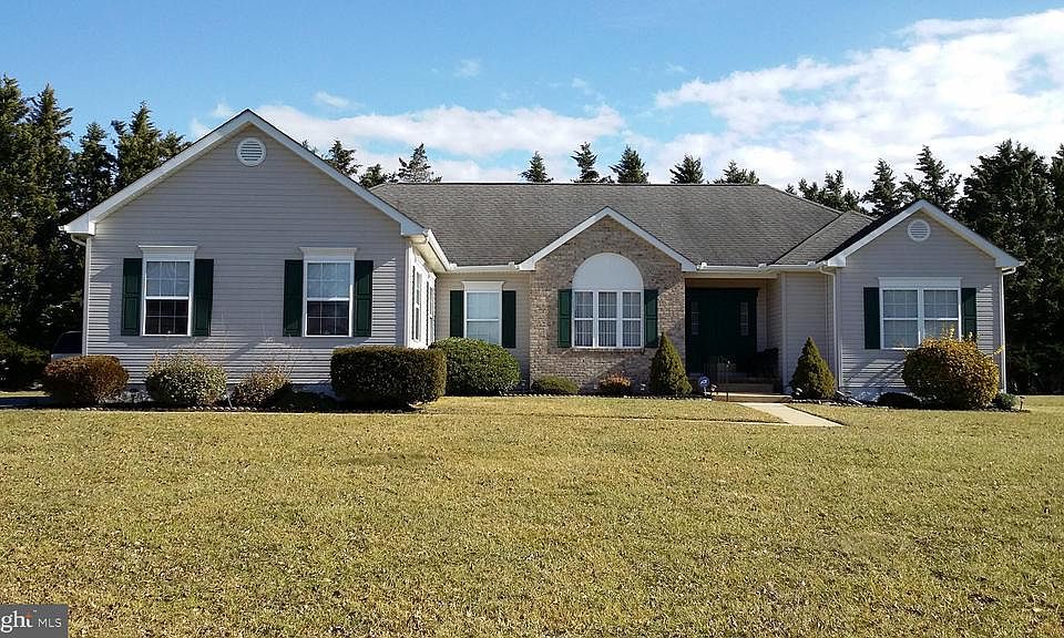 1st image of 5 Evita Cir
