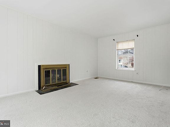 5th image of 25945 La Salle Ct