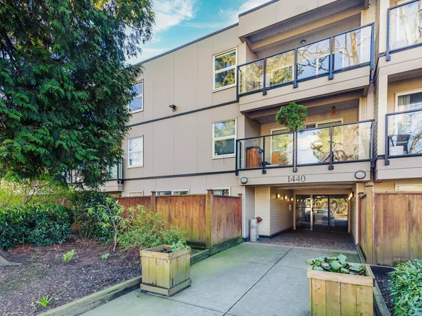 1440 E Broadway St #115, Vancouver, BC V5N 5P2