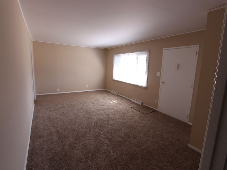 2nd image of 9834 W Becher St