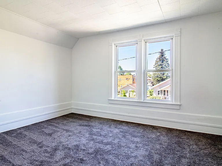 1612 Baxter Ave — Photo 10