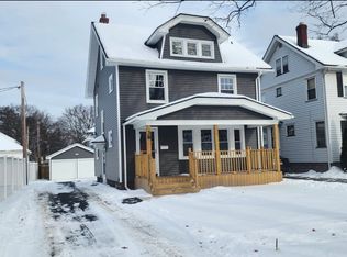 38 Hardison Rd, Rochester, NY 14617