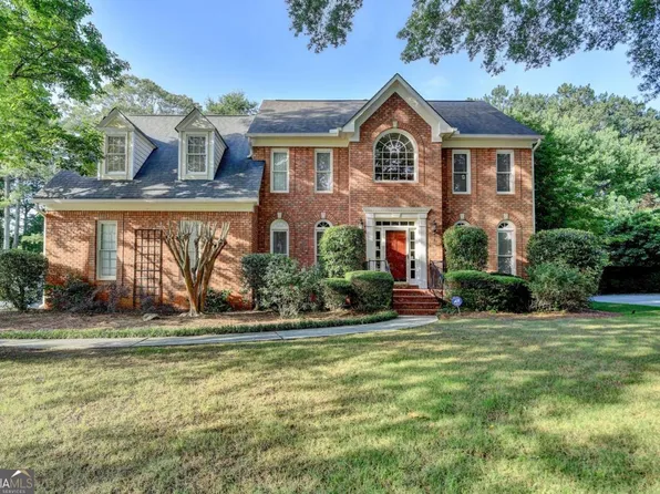 1885 Milfield Cir, Snellville, GA 30078