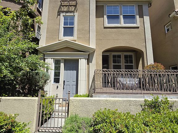 2nd image of 2014 Mary Helen Ln