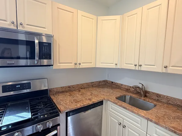 604 Chapel St, New Haven, CT