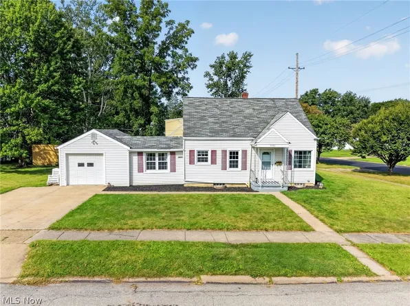 2492 24th St, Cuyahoga Falls, OH 44223