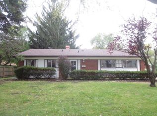 545 Alcoa Ln, Hoffman Estates, IL 60169