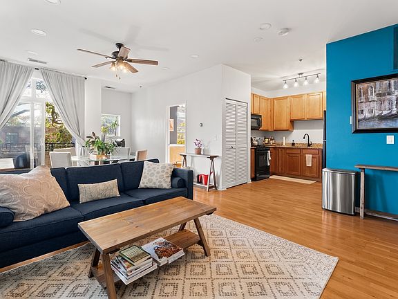 5th image of 2951 N Clybourn Ave Unit 204