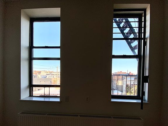 4th image of 221 Van Brunt St APT 3B
