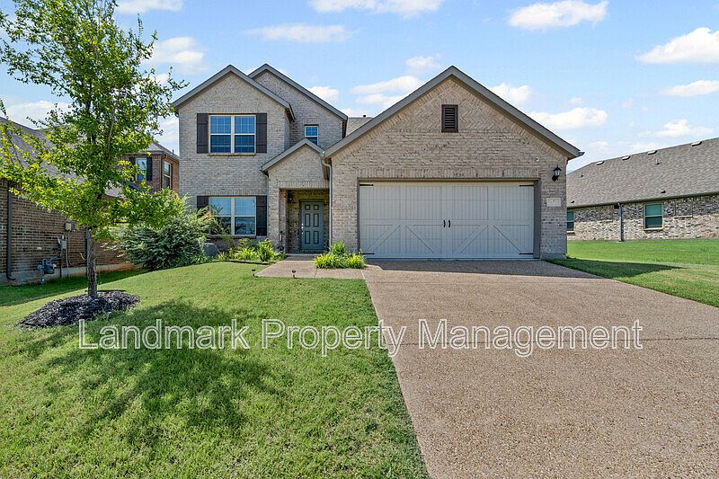 1st image of 1206 Fox Chase Dr
