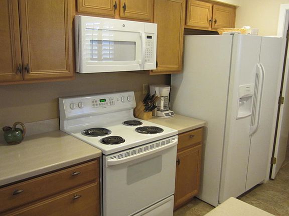 5th image of 13607 W Countryside Dr