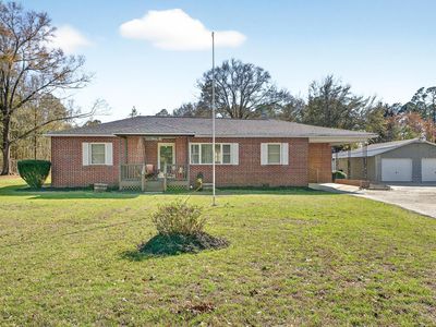 4462 Festival Trail Rd, Wagener, SC, 29164