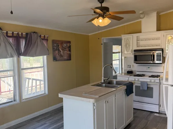 9025 S Marstellar Rd, Tucson, AZ 85736