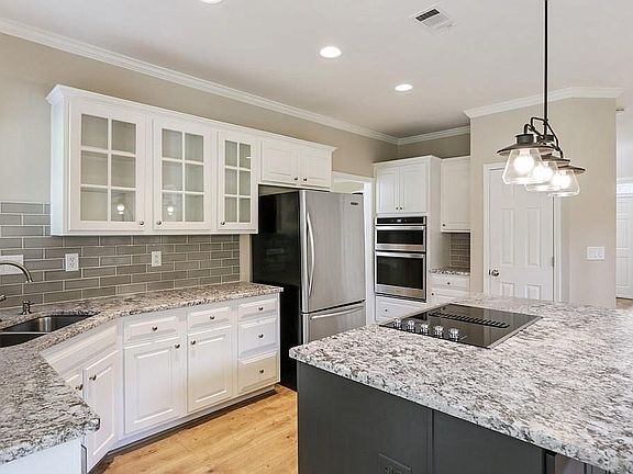 5th image of 1955 Tristan Dr SE