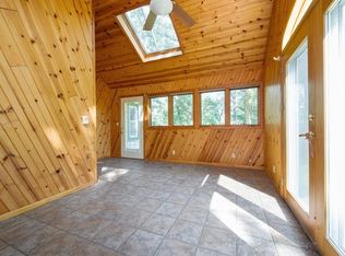 N6680 Club House Cir, Elkhorn, WI 53121