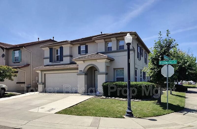 1st image of 4921 Broadwater Dr